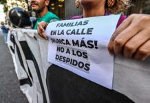 Los despidos del Estado alcanzan a personas que entraron por el cupo laboral trans y el de discapacidad