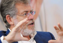“Este es un gobierno que quiere un país muy chico, un país para pocos, sin jóvenes que piensen por sí mismos”