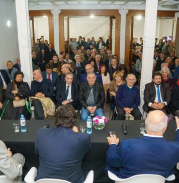 La Universidad de Morón entregó el doctorado honoris causa a Alejandro Slokar