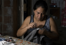 Retrato de una infancia vulnerable: casi el 40% de los chicos argentinos no accede a ropa y calzado por la crisis económica