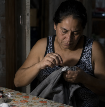 Retrato de una infancia vulnerable: casi el 40% de los chicos argentinos no accede a ropa y calzado por la crisis económica