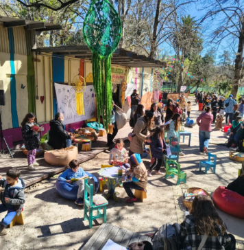 Cuando el amor y la comunidad ganan: «Del otro lado del árbol» no se cierra