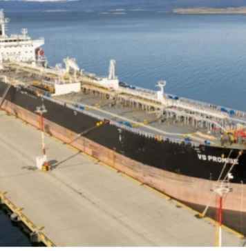 Entrega de soberanía en Ushuaia: El gobierno abre el puerto a la bandera británica mientras el pueblo defiende las Malvinas