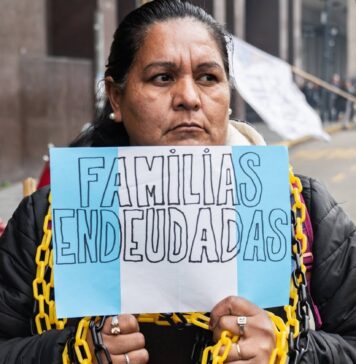 La deuda también es violencia: el feminismo impulsa la «desobediencia financiera» ante el colapso de los hogares