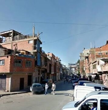 Morir en el bondi: La brecha de siete años que nos roban el transporte y las tareas de cuidado